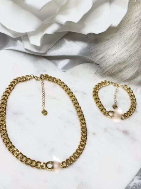 Elena necklace