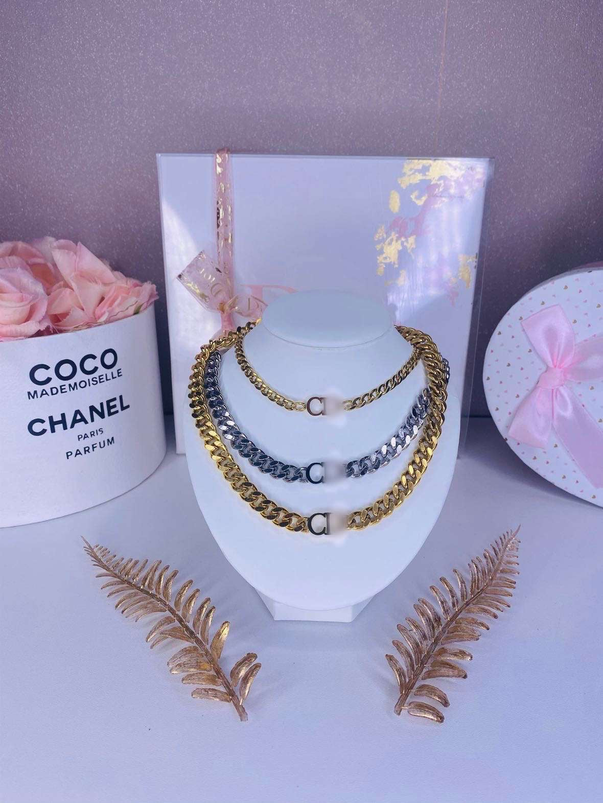 Elena necklace