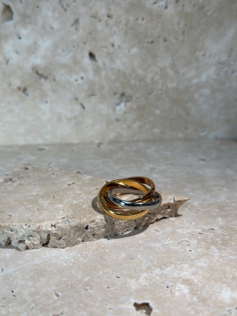 Mado ring