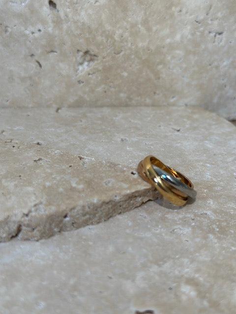 Mado ring
