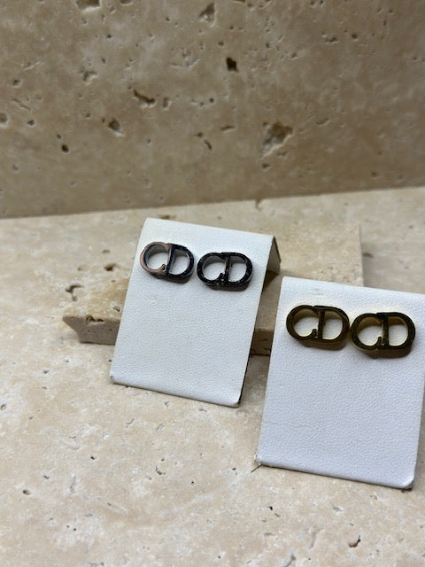 Divna Earring