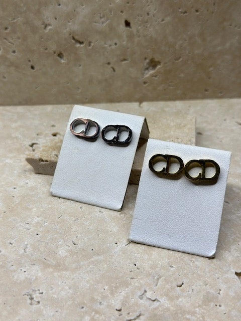 Divna Earring