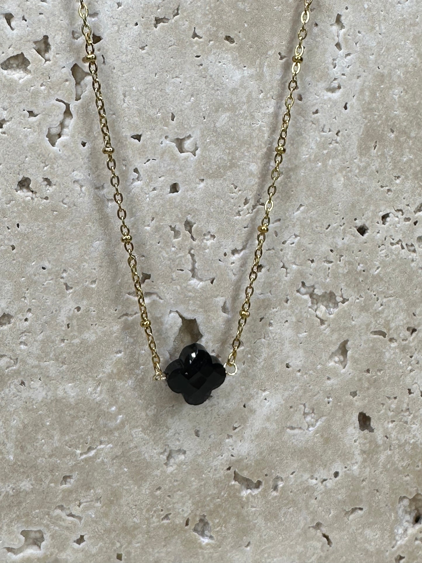 Collier Askoumette