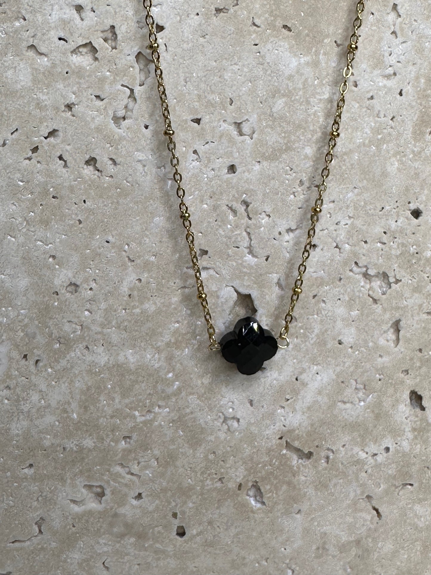 Collier Askoumette